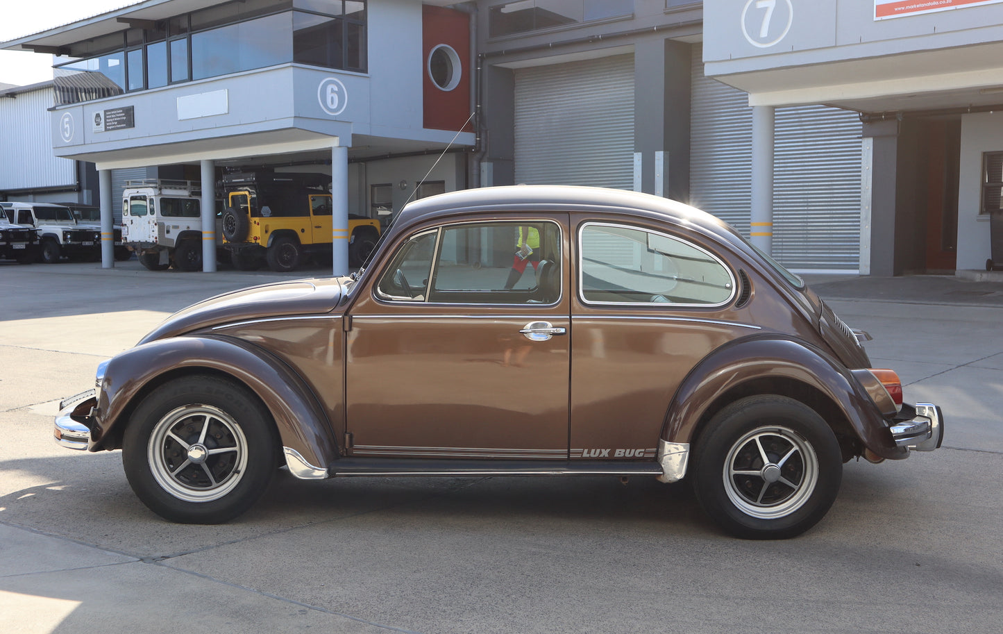 1975 Volkswagen Beetle Lux Bug