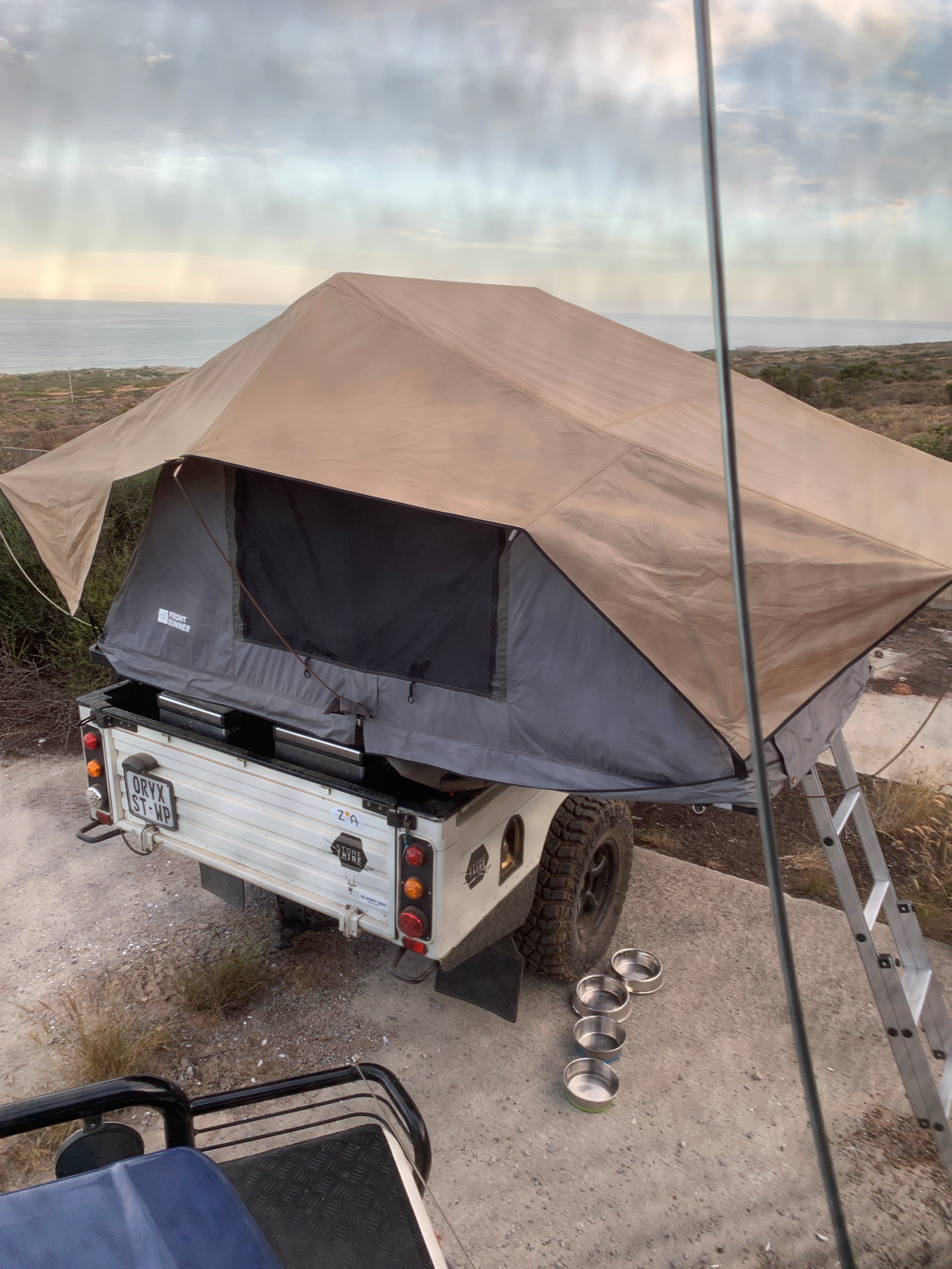 Front runner roof top cheap tent